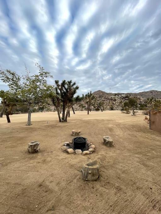 The Way Out Ranch. Escape To Solitude On 2.5 Acres Villa Joshua Tree Eksteriør bilde